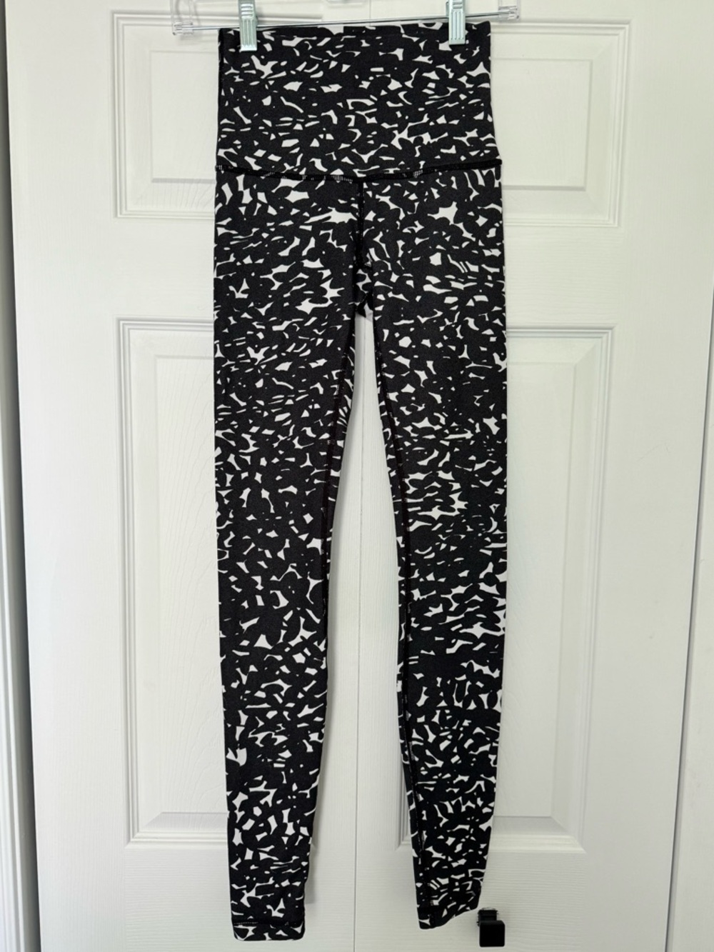 Lululemon Black & White Printed High-Rise Leggings
